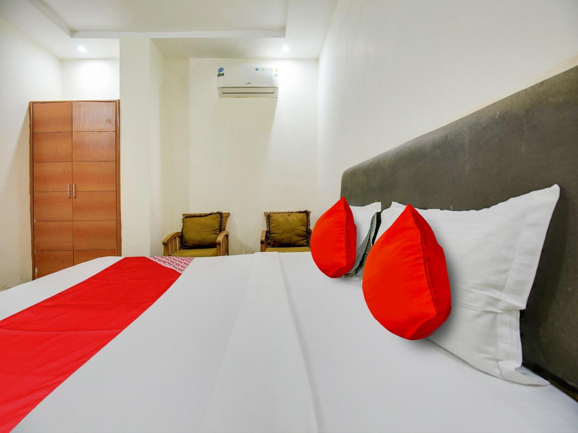 Hotel O Platinum Inn Nayagaon Exterior foto